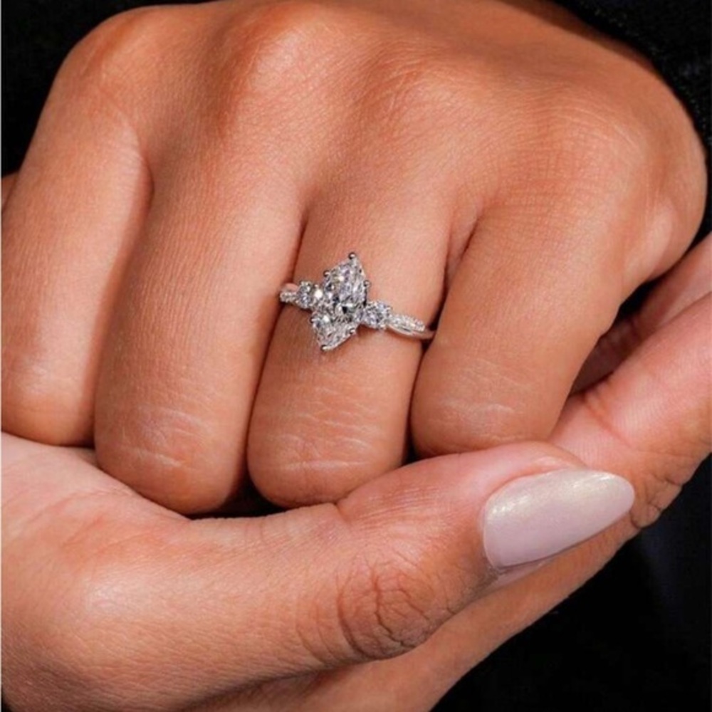 CZ ring - Picture 2 of 5
